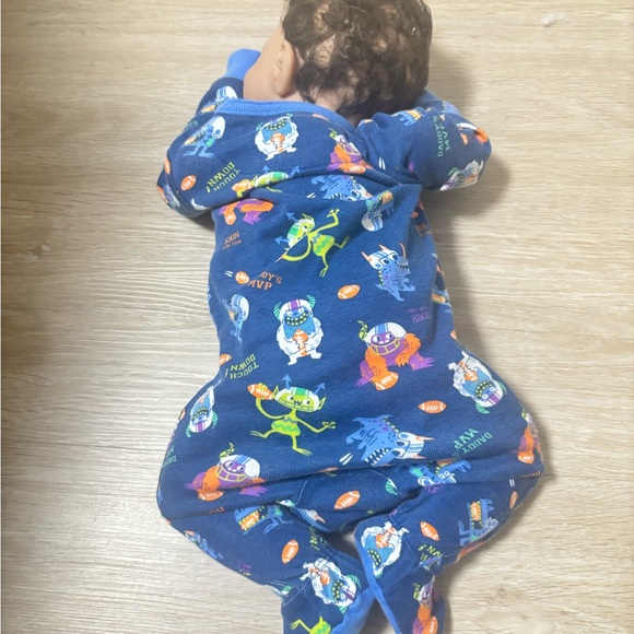 Reborn - Picture 4 of 16